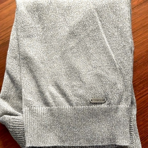 Calvin Klein glittery silver metallic top - gorgeous & sleek! Size small S - Picture 12 of 12